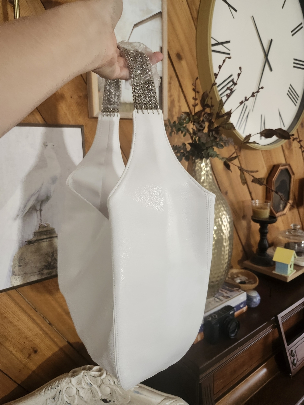 White Minimalist Hobo Handbag Chainlink Style Handle Detail - Picture 2 of 6